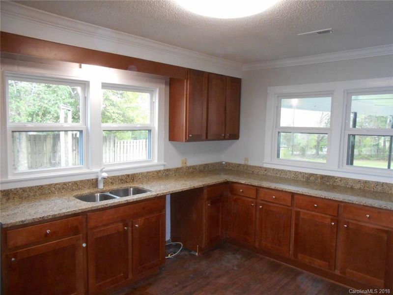 1201 Chesterfield Ave, Lancaster, SC 29720