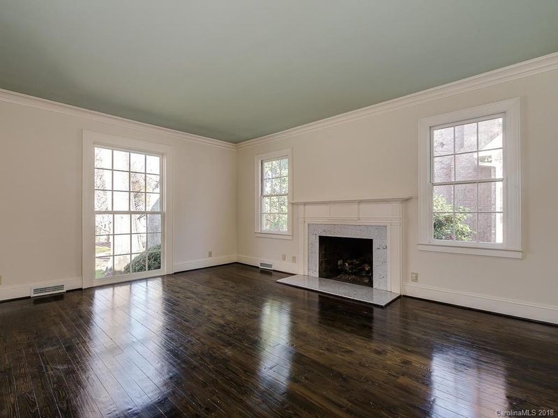2114 Hastings Dr, Charlotte, NC 28207