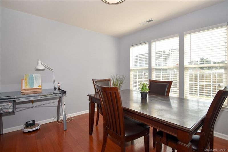 7612 Metroliner Ct, Charlotte, NC 28213