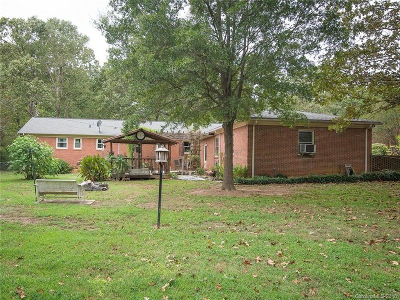 1105 White Oaks Cir, Monroe, NC 28112