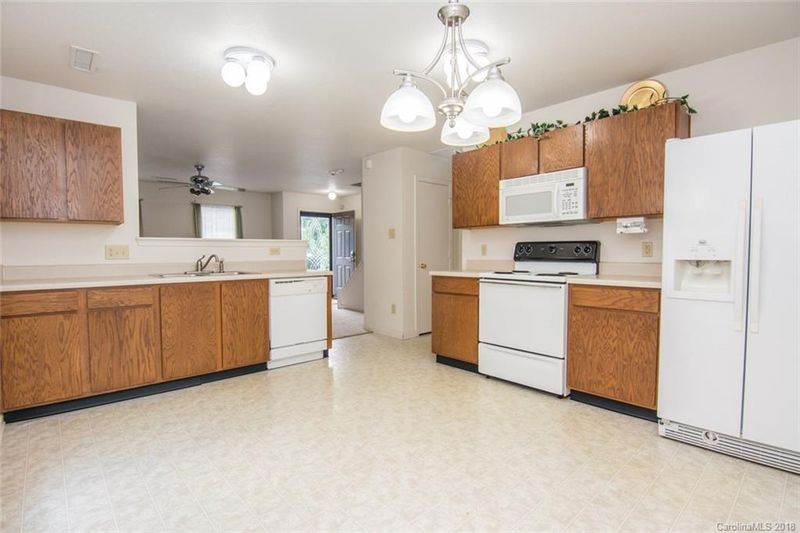 810 Sinclair Dr, Monroe, NC 28112