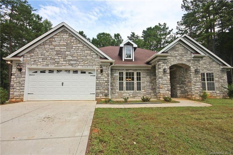 6605 Neck Rd, Huntersville, NC 28078