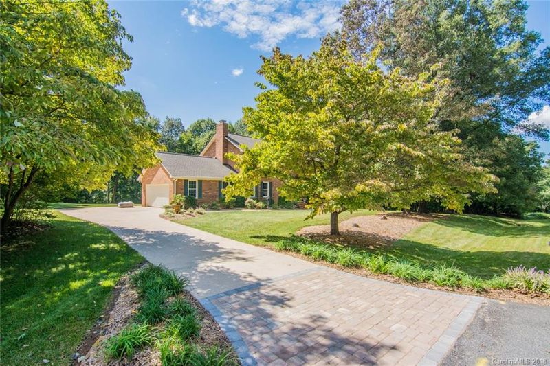 1319 Bennington Dr NW, Concord, NC 28027