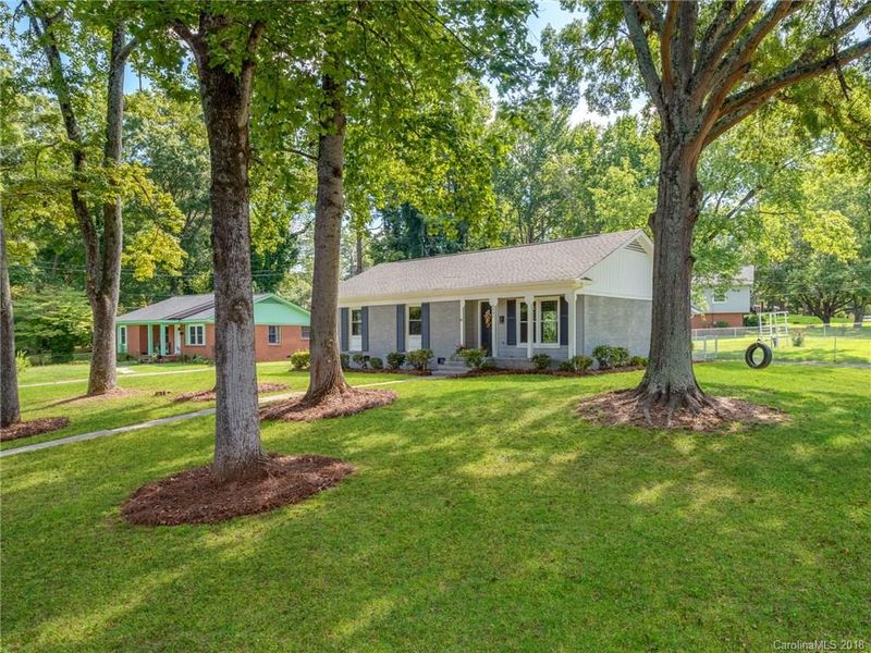 6200 Channing Ct, Charlotte, NC 28215