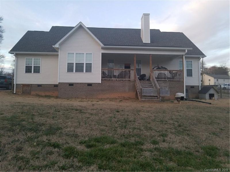 603 Robinson Clemmer Rd, Dallas, NC 28034