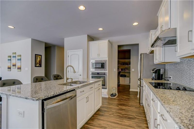 106 Empyrean Loop, Mooresville, NC 28115