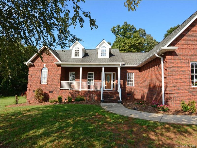 204 Seven Springs Loop #85, Statesville, NC 28625
