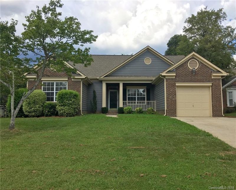 11110 Fox Cove Dr, Charlotte, NC 28273