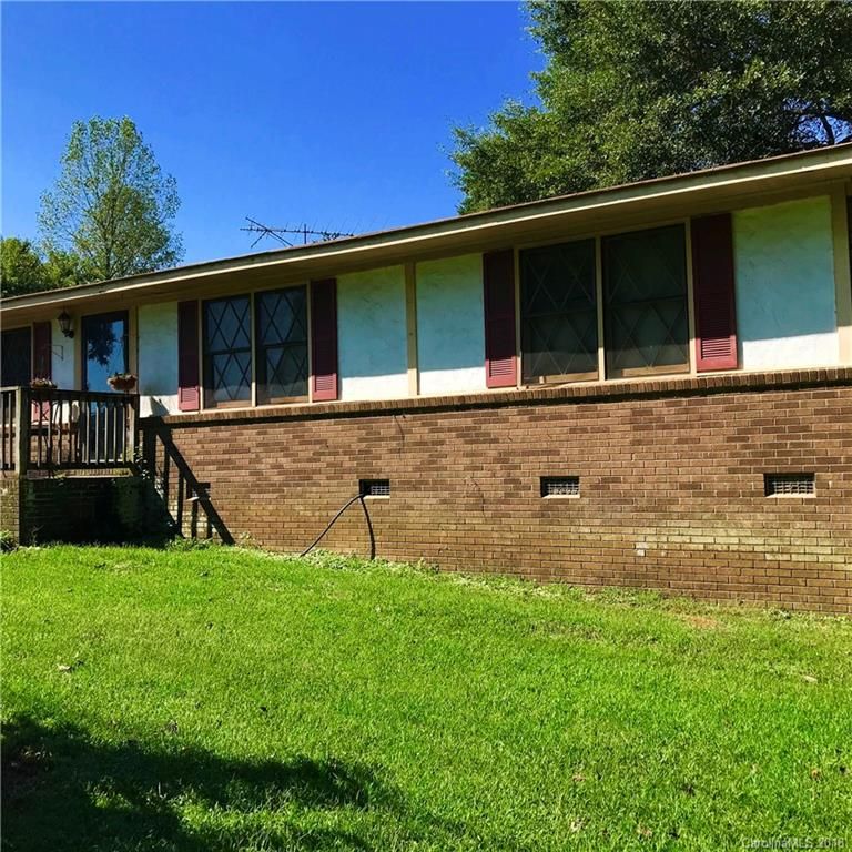 207 Newbold St, Lincolnton, NC 28092