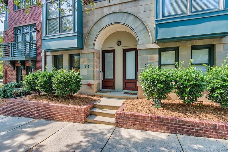 658 10th St, Charlotte, NC 28202