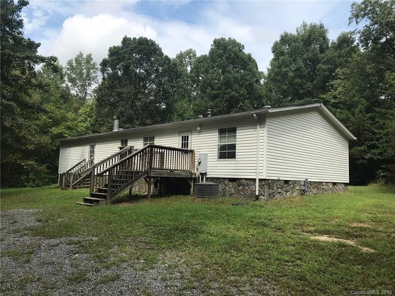 825 Elaines Trl, Dallas, NC 28034