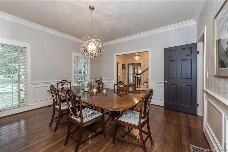 4100 Foxcroft Rd, Charlotte, NC 28211