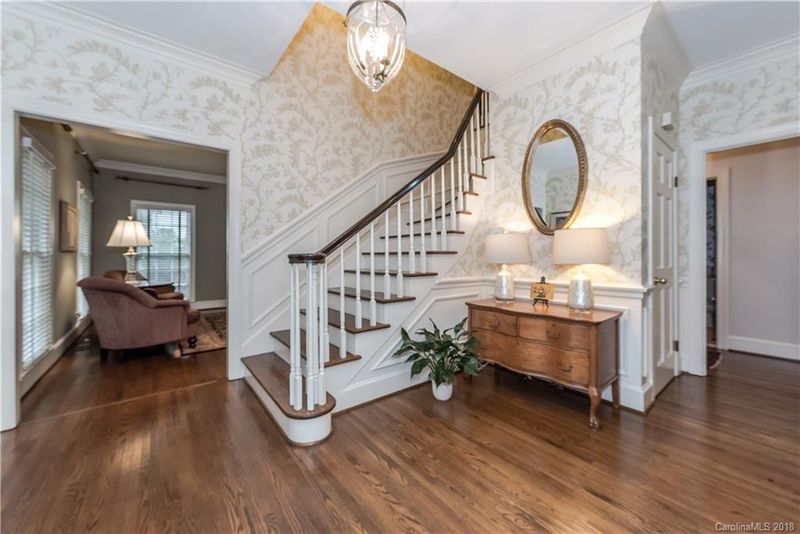 4100 Foxcroft Rd, Charlotte, NC 28211