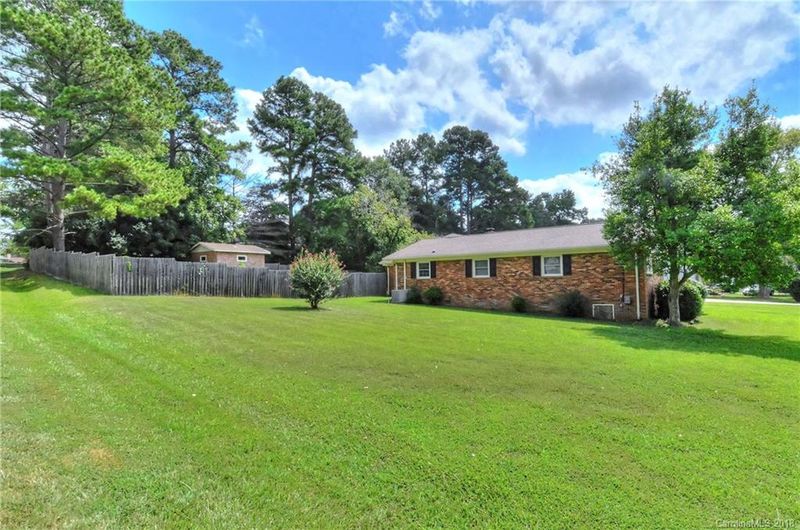 1992 Havenwood Dr, Lancaster, SC 29720