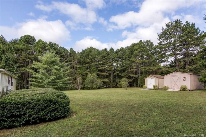 5753 High Plains Ct, Iron Station, NC 28080