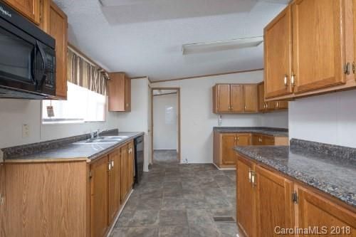 112 Mobley St, Chester, SC 29706