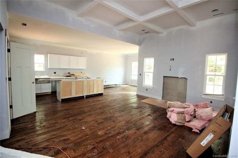 1382 Ole Cambridge Cir, Clover, SC 29710