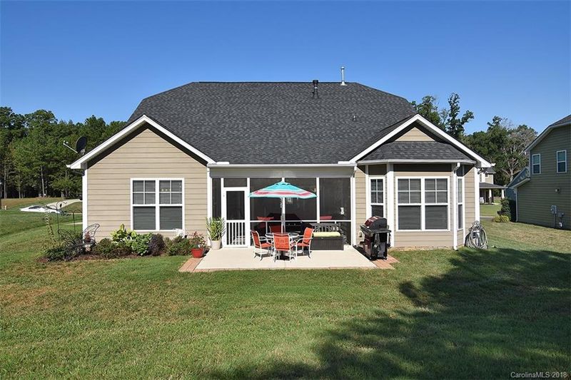5820 Gatekeeper Ln, Mint Hill, NC 28227