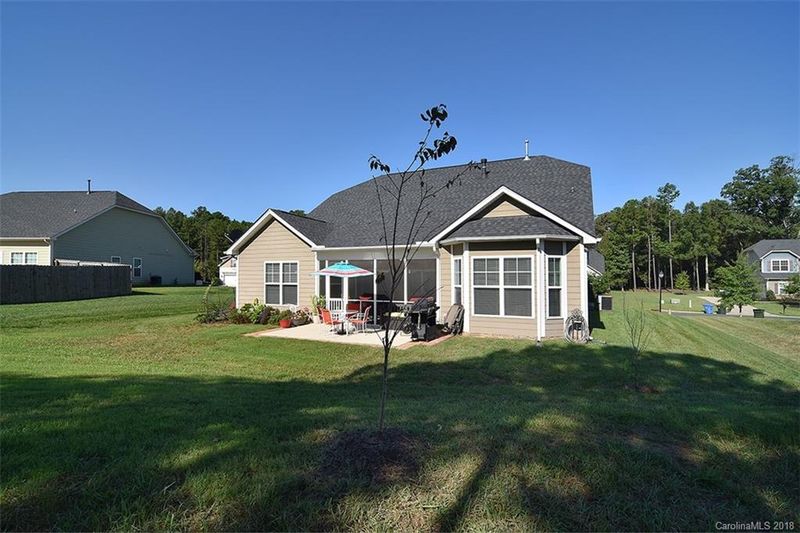 5820 Gatekeeper Ln, Mint Hill, NC 28227