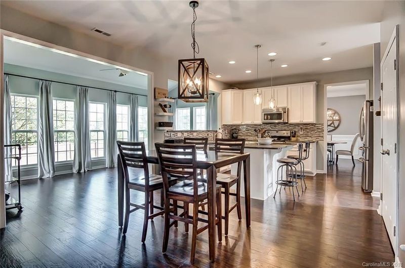 524 Fair Oaks Dr, Fort Mill, SC 29708