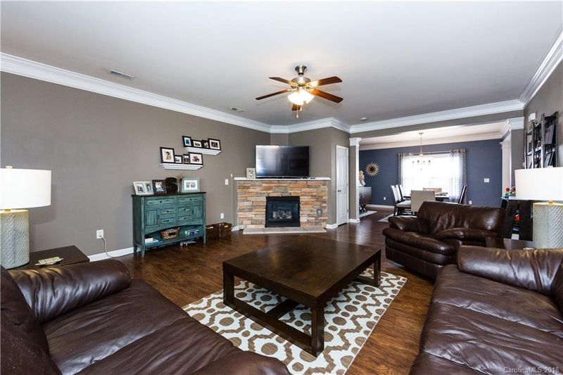 15434 Chowning Tavern Ln, Charlotte, NC 28262