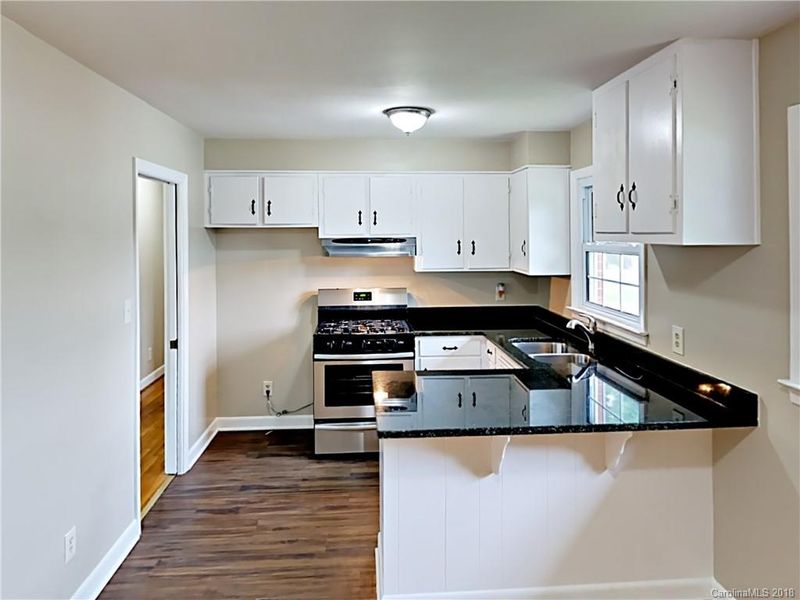1401 Pinehurst St, Gastonia, NC 28052
