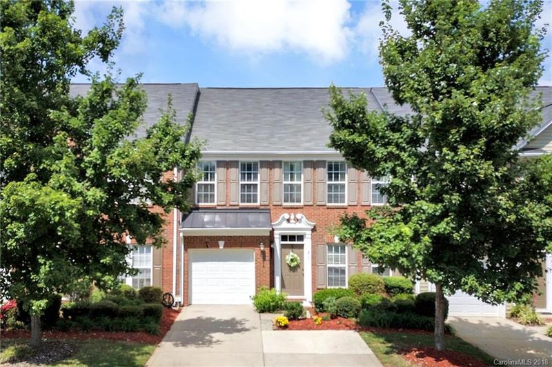 211 Sigel Dr, Fort Mill, SC 29715