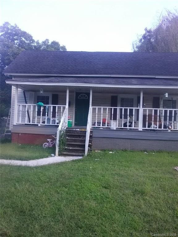 207 W 4th St, Cherryville, NC 28021
