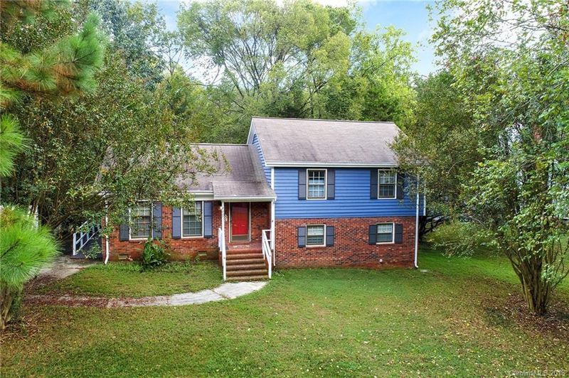 8237 Tifton Rd, Charlotte, NC 28226