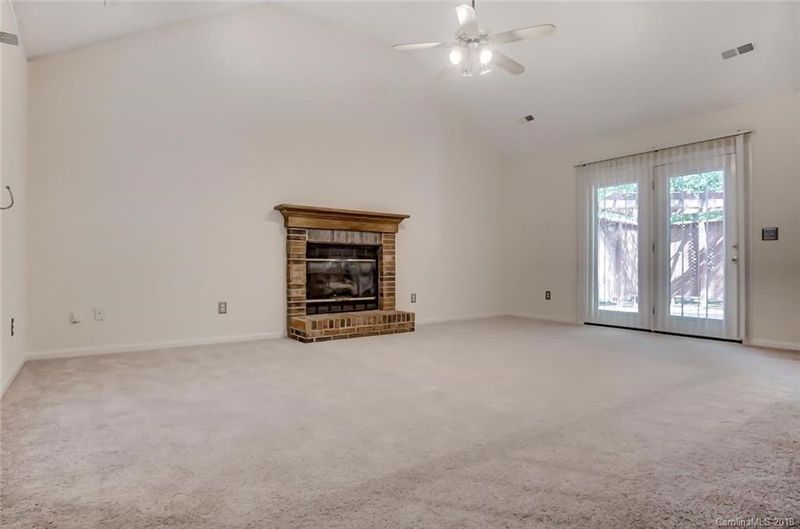 116 Edgewater Dr, Concord, NC 28027