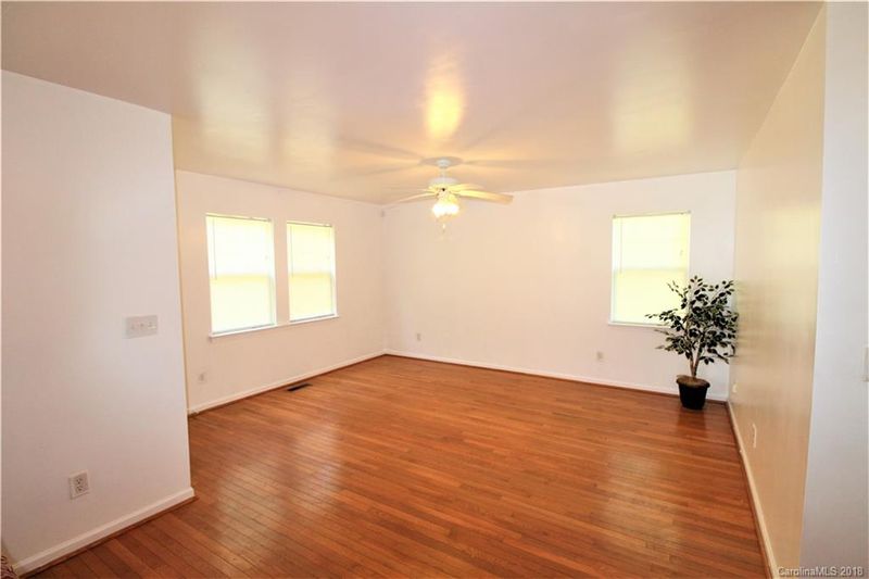 4031 Rutgers Ave, Charlotte, NC 28206