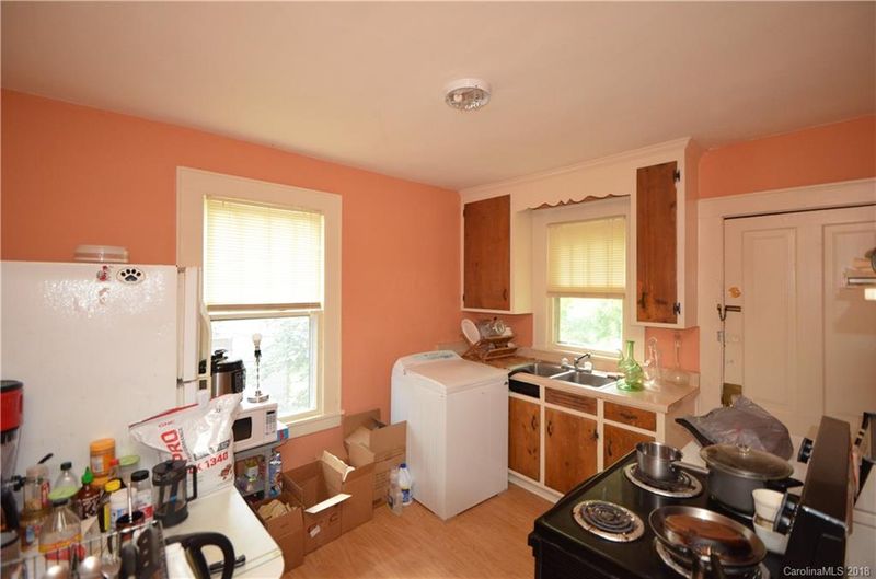 1437 Pecan Ave, Charlotte, NC 28205