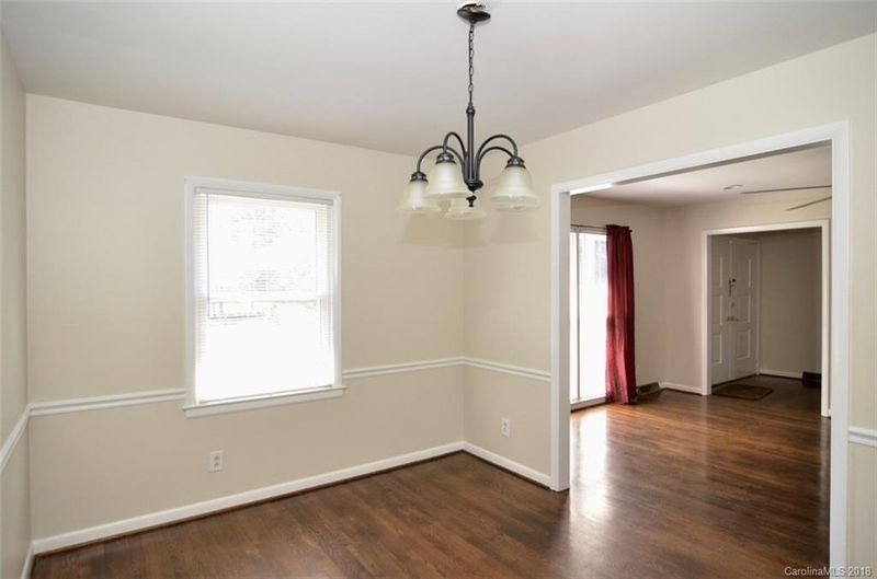 8811 Touchstone Ln, Charlotte, NC 28227