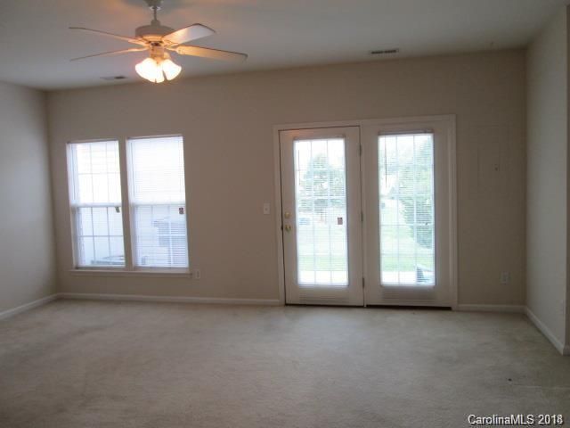5355 Jocelyn Ln, Charlotte, NC 28269