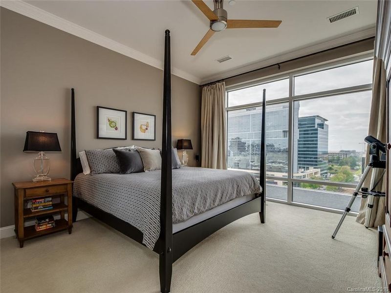 435 S Tryon St #805, Charlotte, NC 28202