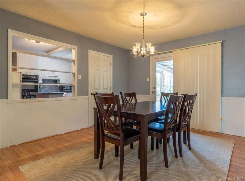 922 Edgewood Cir, Chester, SC 29706
