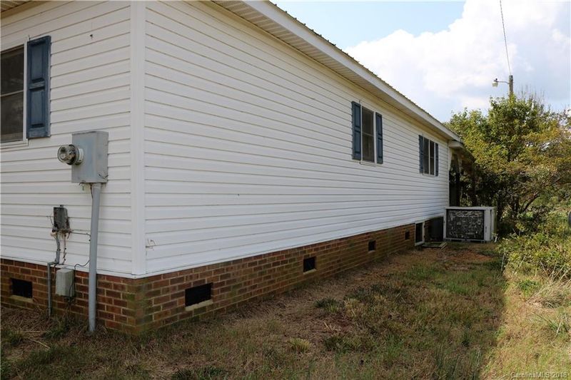 930 Landsford Rd, Marshville, NC 28103