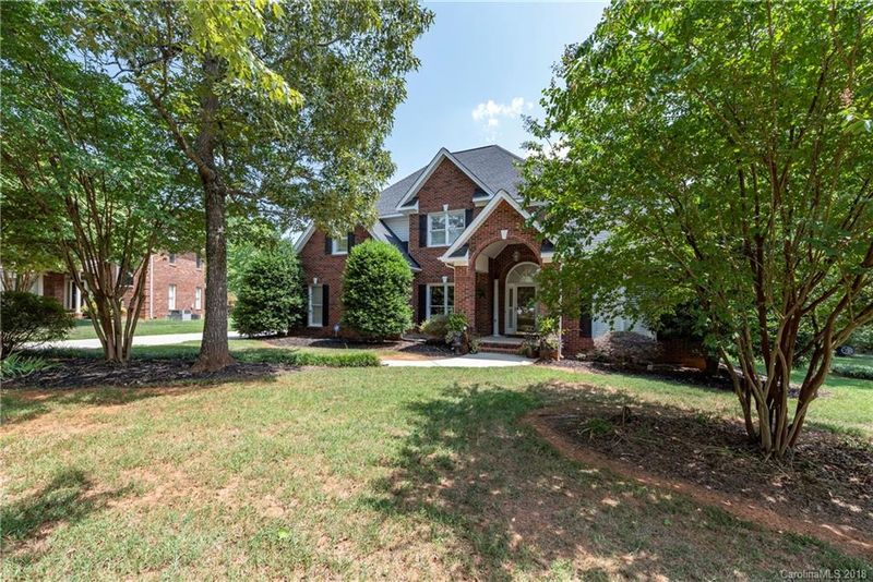 1236 Millwright Ln, Matthews, NC 28104