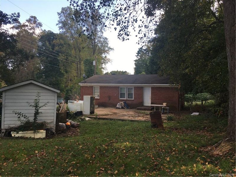 2134 Dalewood Dr, Gastonia, NC 28054