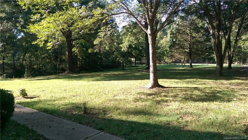 2201 Primm Rd, Charlotte, NC 28216