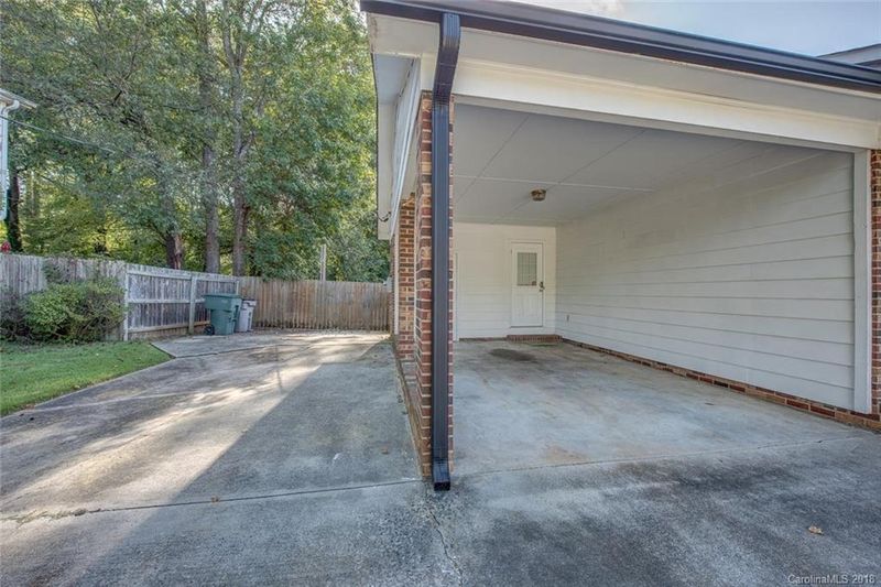 1756 Windy Rush Ln, Gastonia, NC 28054