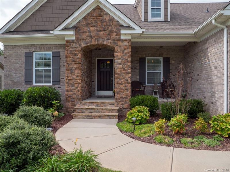 2306 Madeira Cir, Waxhaw, NC 28173