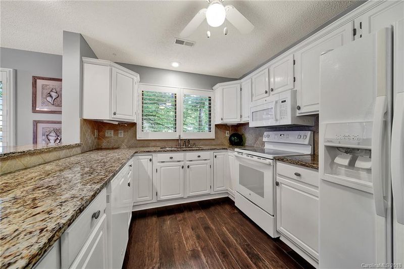 846 Southwest Dr, Davidson, NC 28036
