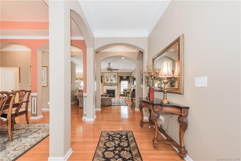 313 Forest Walk Ln, Fort Mill, SC 29708