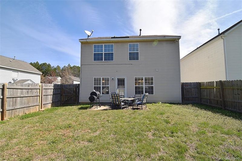 6731 Hidden Forest Dr, Charlotte, NC 28213