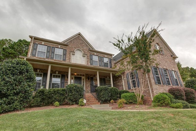 409 Beech Bluff Dr, Mount Holly, NC 28120
