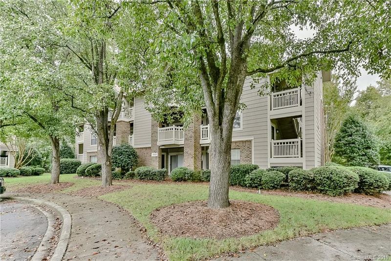 5013 Sharon Rd #I, Charlotte, NC 28210