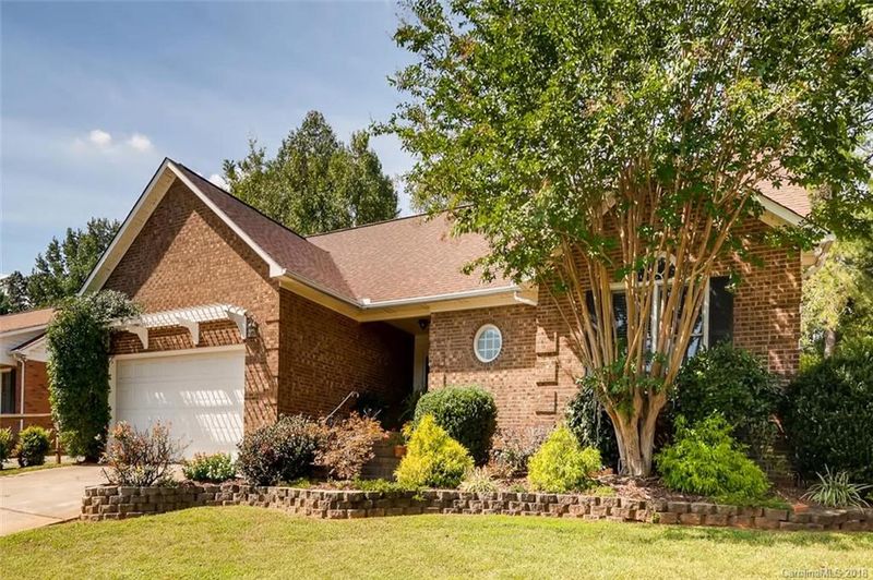 92 Paddington Dr, Concord, NC 28025