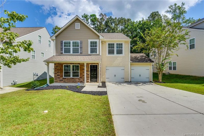 8516 Lustre Rd, Charlotte, NC 28215