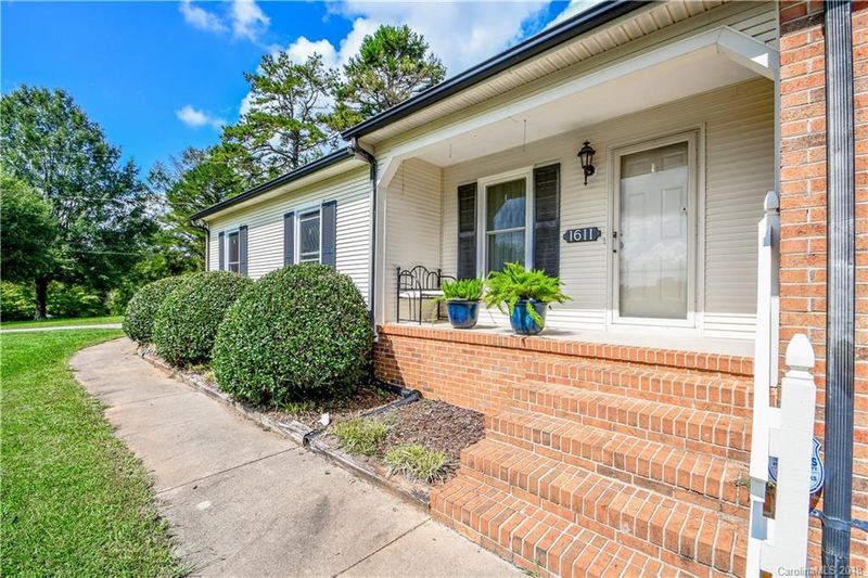 1611 Thompson Dr, Concord, NC 28025